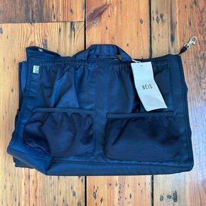 Beis The Tote Insert NWT